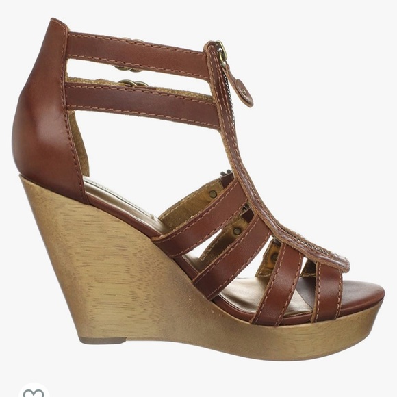 Cynthia Vincent Jagger Zipper Front Buckle Wedge NWT - Picture 2 of 9